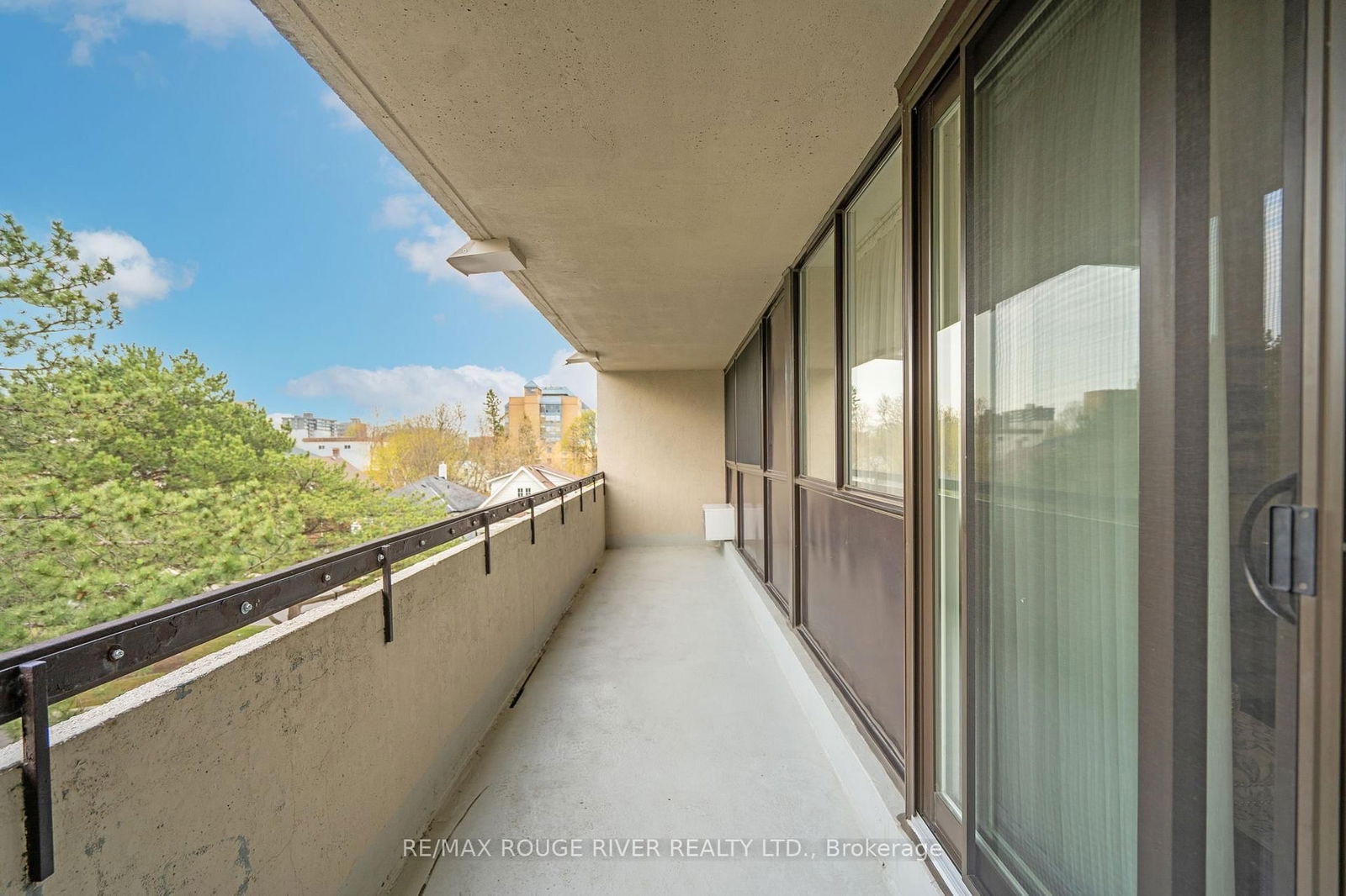 Condo sold at 307-120 Elgin Street, Oshawa, O'Neill, L1G 1Y6 - MLS: E12112876