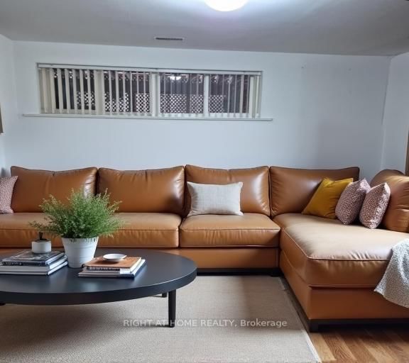 Lower Unit - 141 Birkdale Road