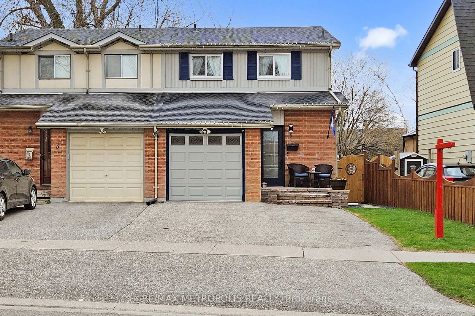 Property at 5 Thomas