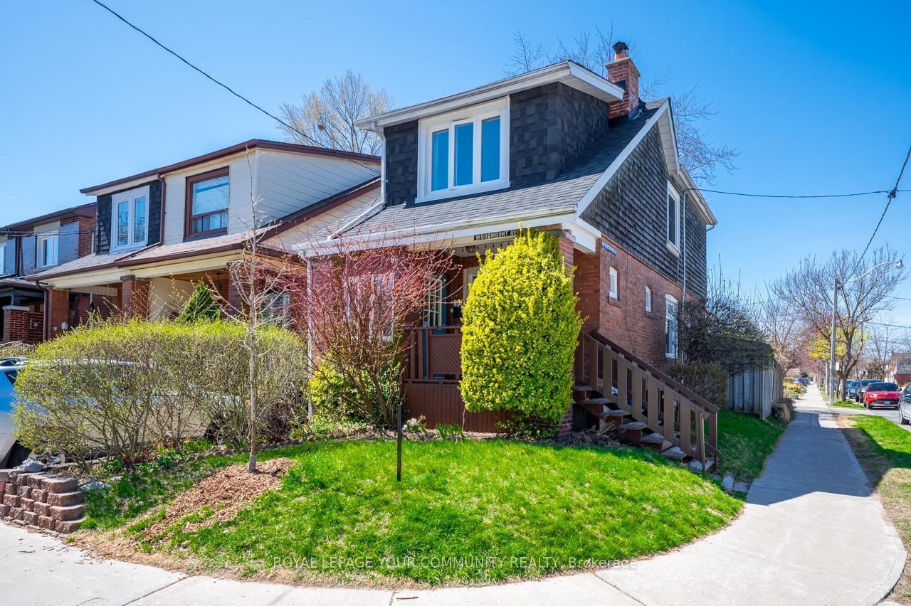 Detached House for sale at 98 Woodmount Avenue, Toronto, Danforth, M4C 3Y2 - MLS: E12113263