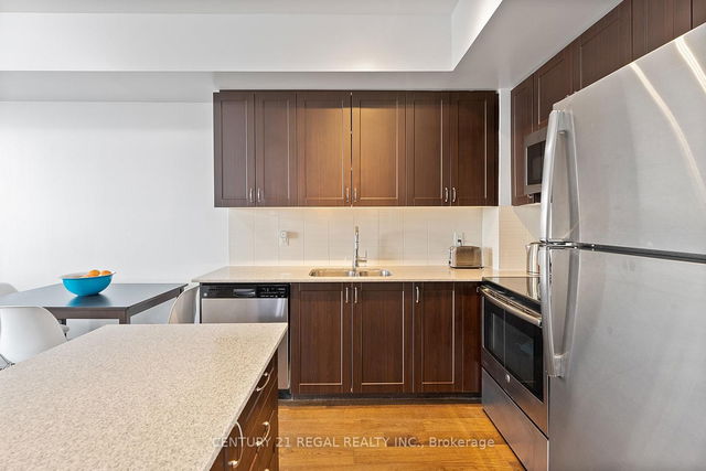 302 - 3560 st clair Avenue