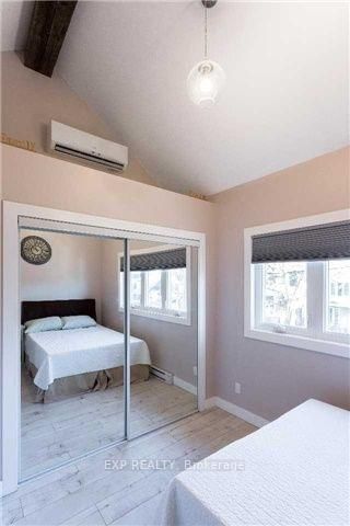 Upper - 122 Parkmount Road