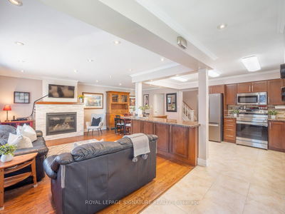 22 Tweedrock Cres, Toronto - Morningside image-0-2