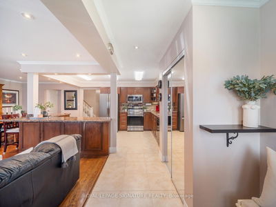 22 Tweedrock Cres, Toronto - Morningside image-0-3