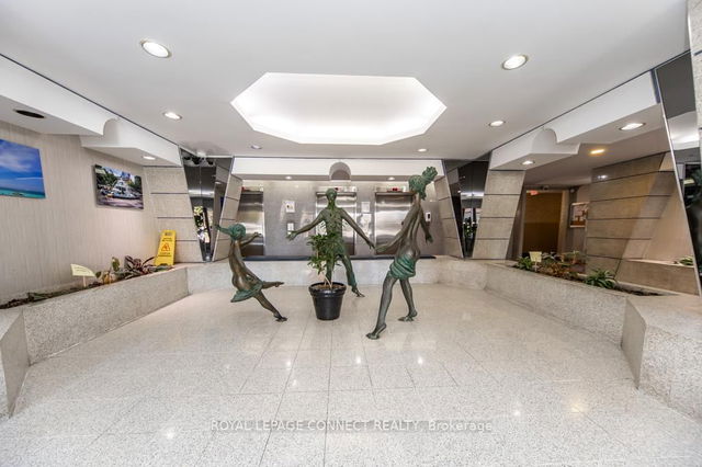 PH17 - 2460 Eglinton Avenue