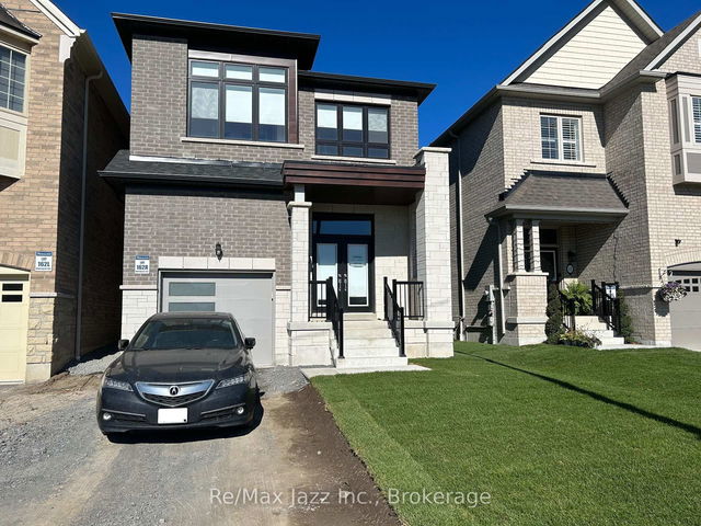 14 Mountainside Crescent