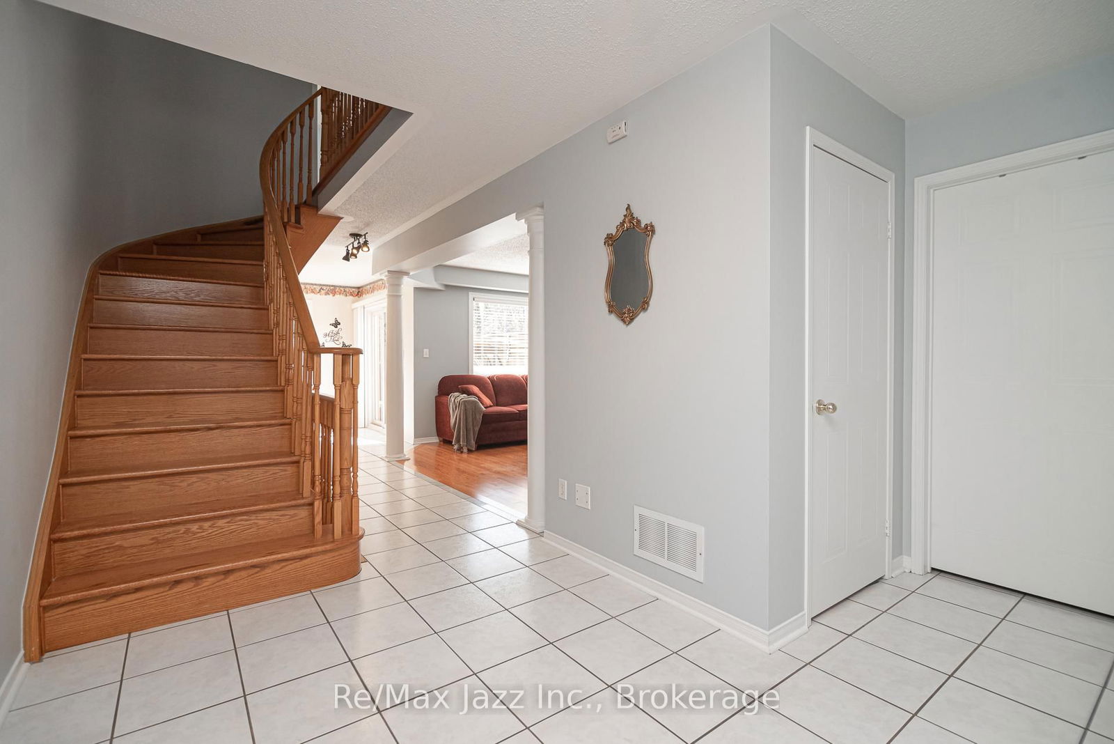 Detached House for sale at 35 Avondale Drive, Clarington, Courtice, L1E 2Z2 - MLS: E12113903