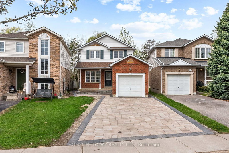 1885 Dalhousie Cres, Oshawa, L1G 8C4 | Image 2