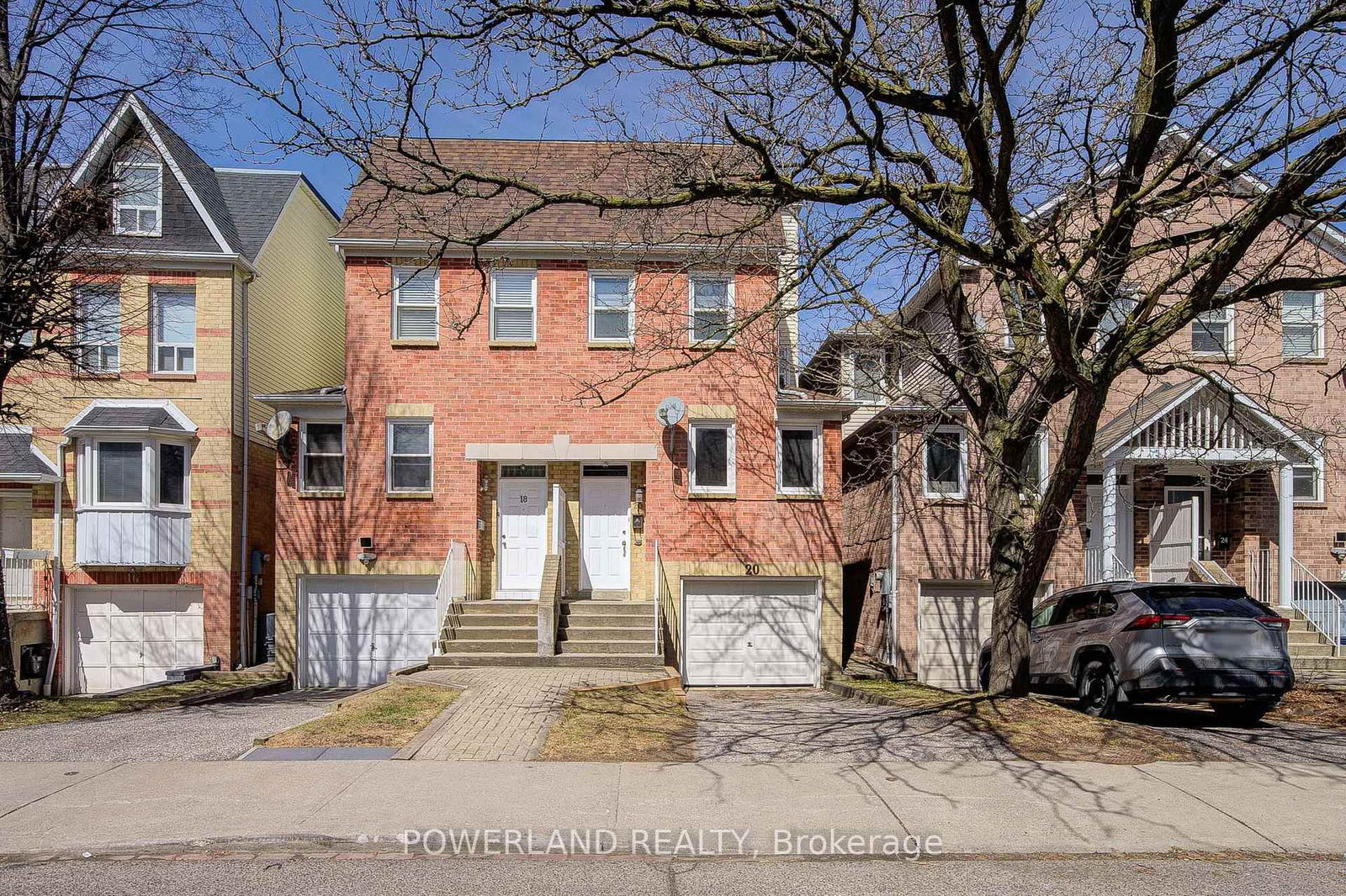 Semi-Detached House for sale at 20 Coatsworth Crescent, Toronto, Woodbine Corridor, M4C 5P6 - MLS: E12114384