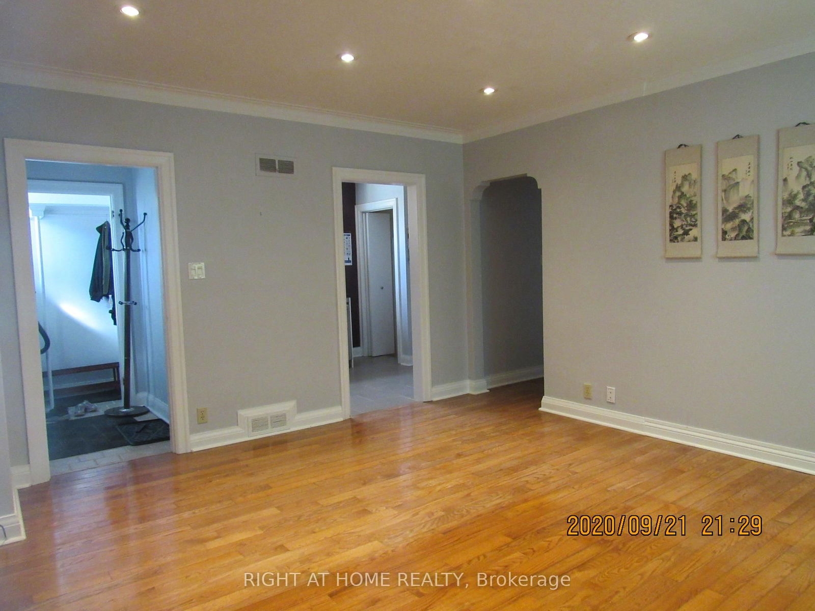 Detached House for lease at 101 Eastville Avenue, Toronto, Cliffcrest, M1M 2N8 - MLS: E12114507