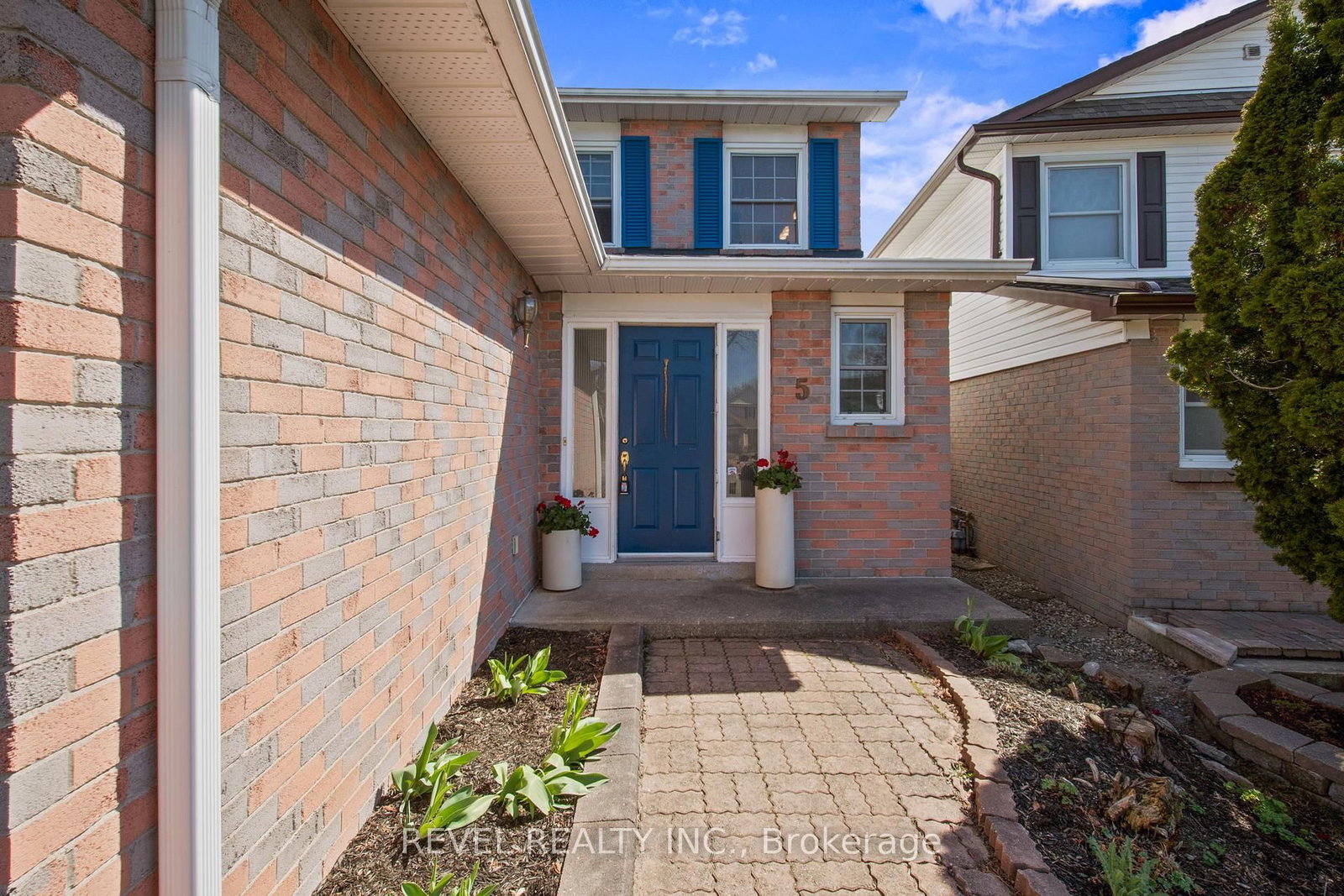 Listing Image 3