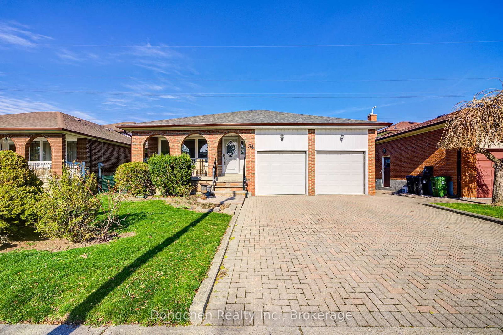 Detached House for sale at 34 Ellenhall Square, Toronto, Steeles, M1W 3B2 - MLS: E12114639
