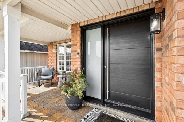 32 Brookhouse Drive