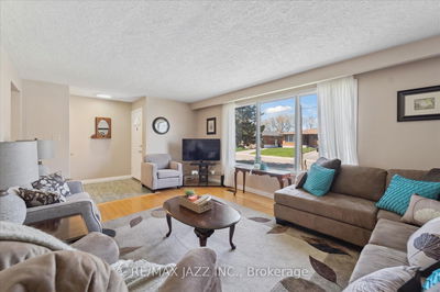 639 Athol St, Oshawa - Donevan image-0-4