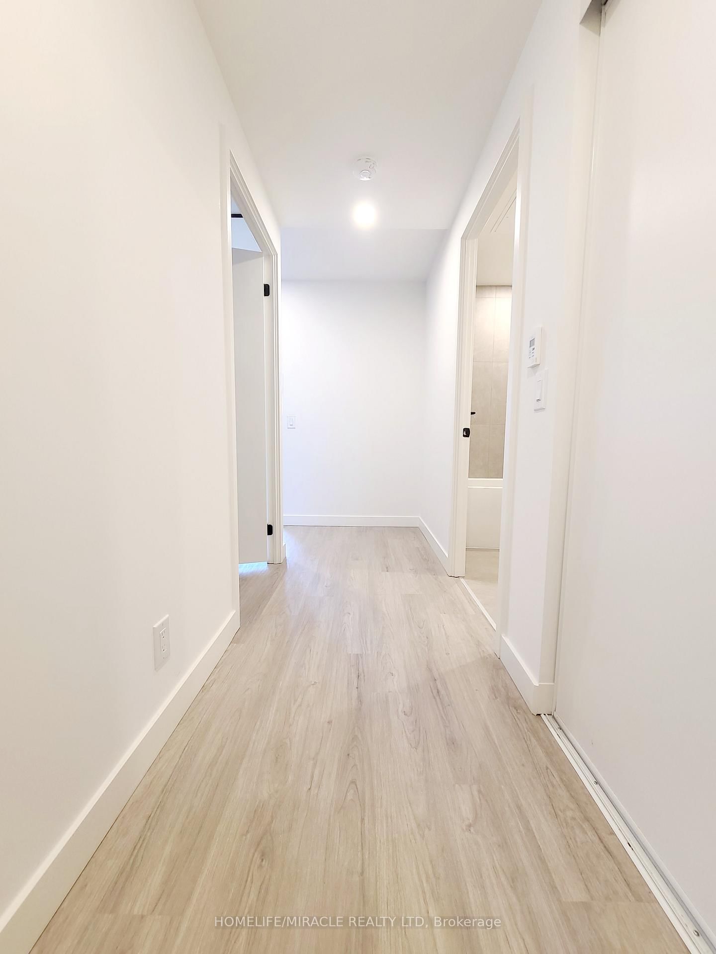 Condo for lease at 325-1050 Eastern Avenue, Toronto, The Beaches, M4L 0B7 - MLS: E12115184