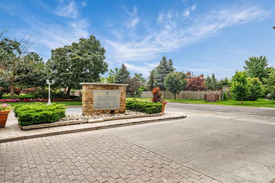 Unit 401 — 350 Alton Towers Circ, Toronto - Milliken image-0-1