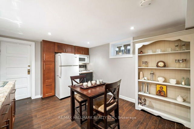 Lower Level - 4 Four Oaks Gate