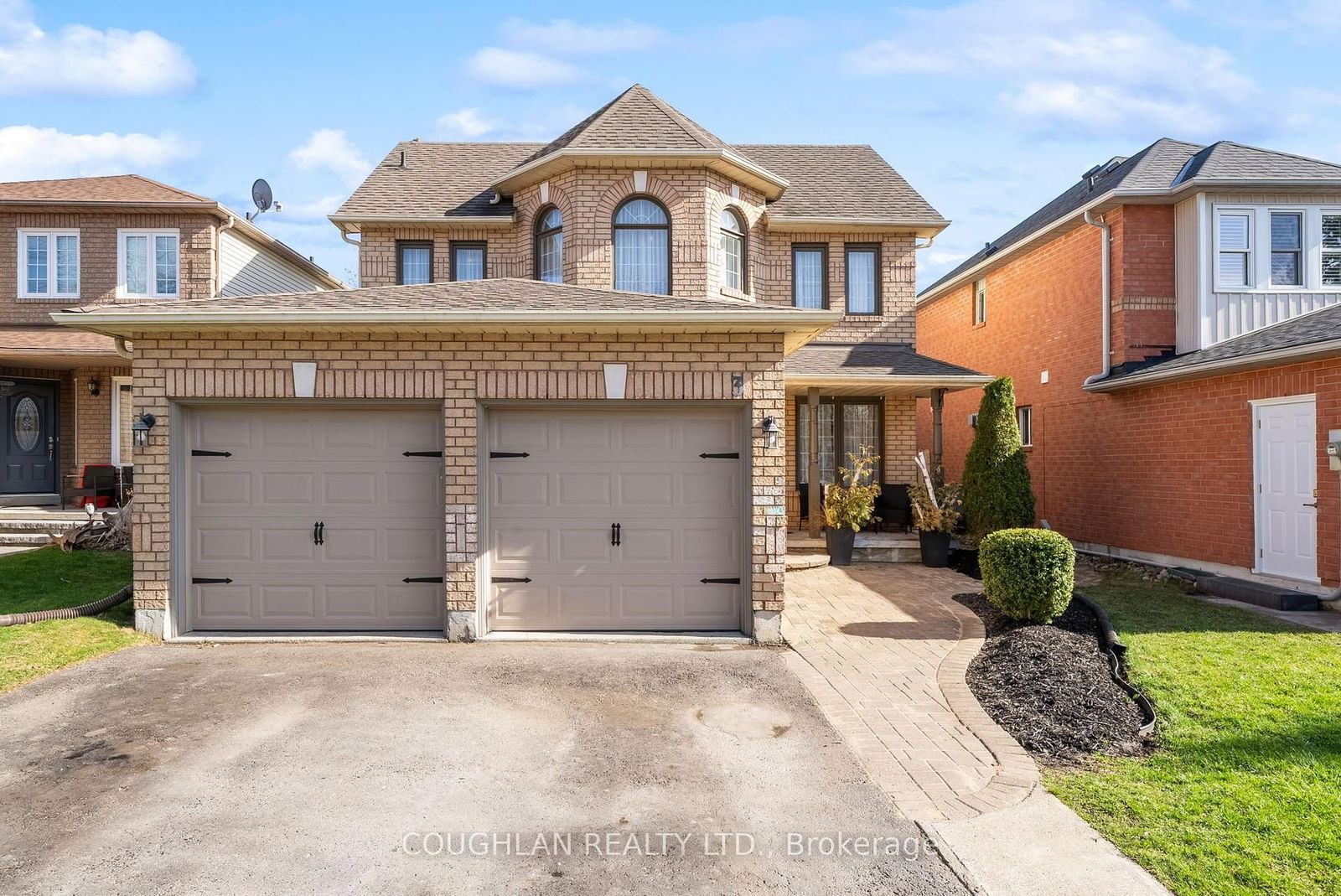 Detached House for sale at 3 Edgerton Drive, Clarington, Bowmanville, L1C 4S6 - MLS: E12115525