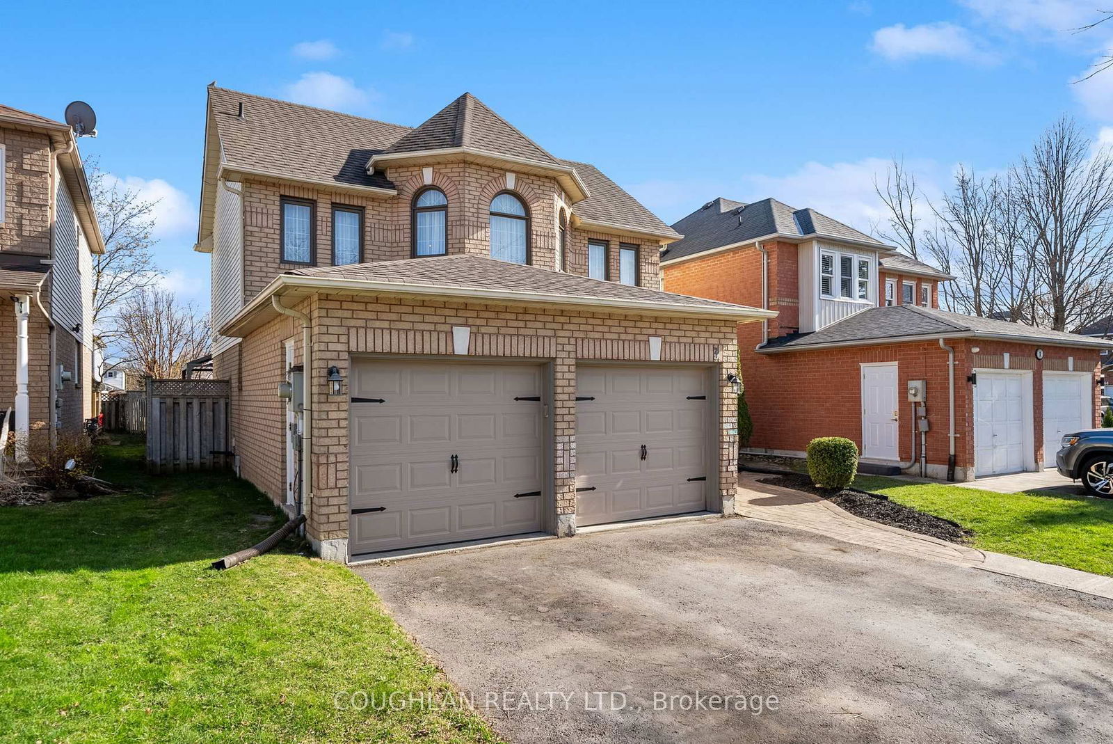 Detached House for sale at 3 Edgerton Drive, Clarington, Bowmanville, L1C 4S6 - MLS: E12115525