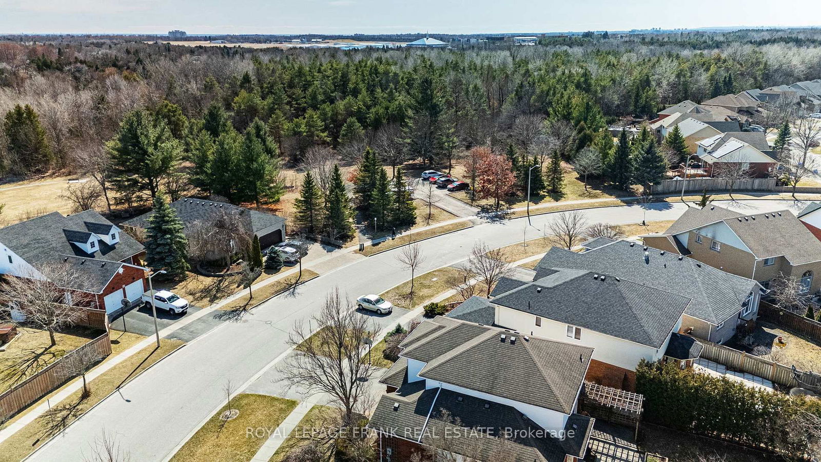 Detached House for sale at 148 Niagara Drive, Oshawa, Samac, L1G 8B6 - MLS: E12115830