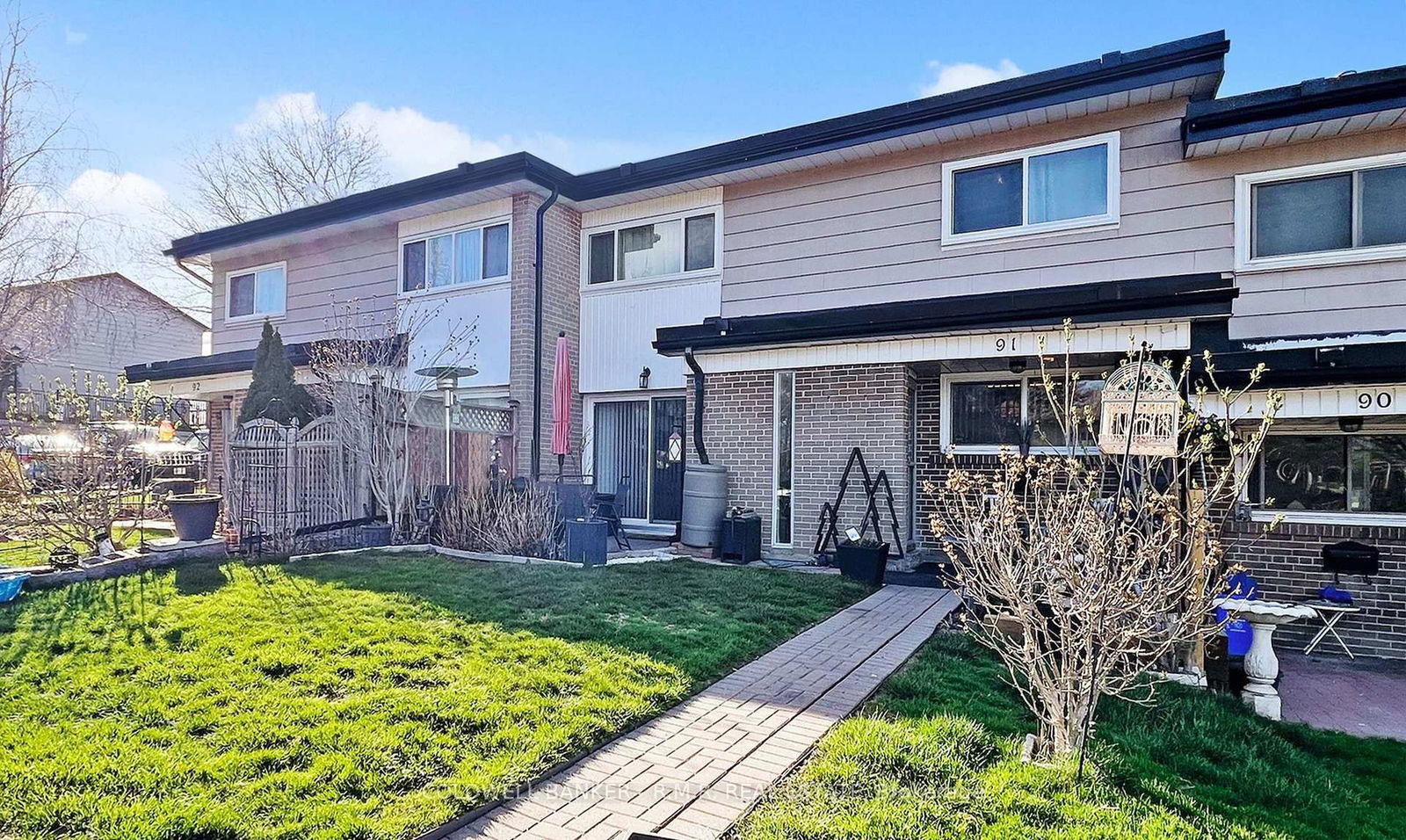 Townhouse for sale at 91-925 Bayly Street, Pickering, West Shore, L1W 1L4 - MLS: E12115870