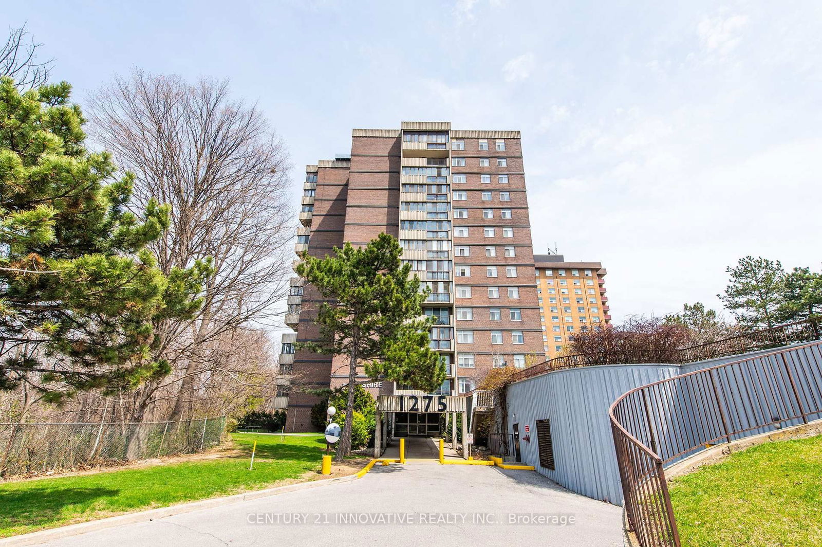 Condo for sale at 1402-1275 Markham Road, Toronto, Woburn, M1H 3A2 - MLS: E12115926