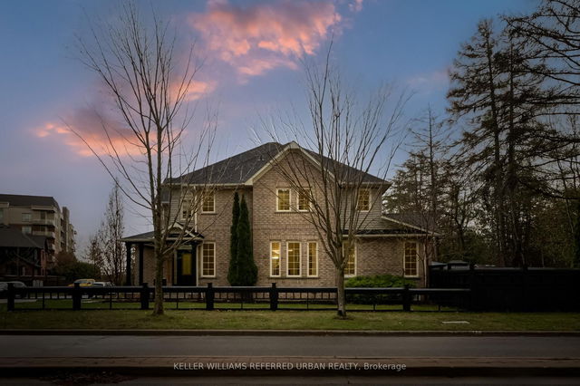2 Thistledown Crescent