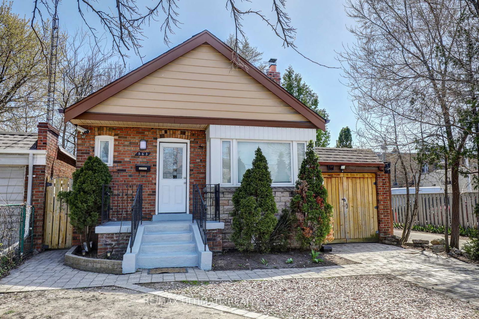 Detached House for lease at Main Floor-563 O'connor Drive, Toronto, East York, M4C 2Z7 - MLS: E12116280