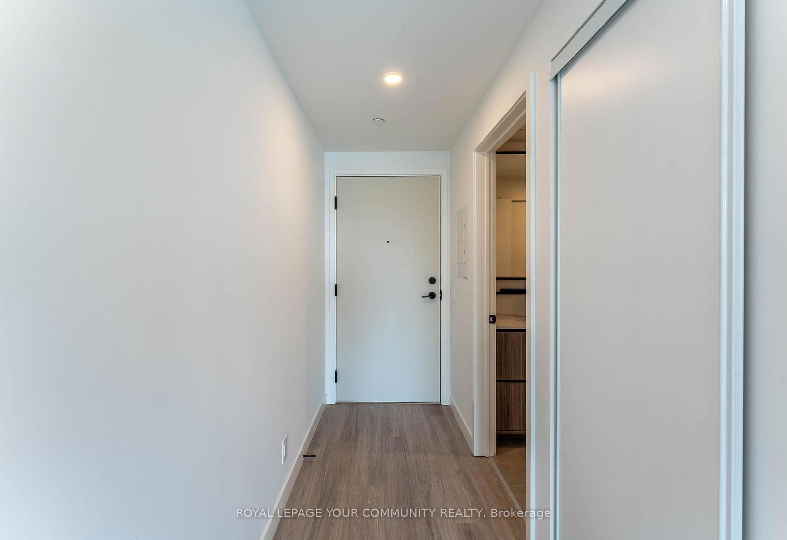 Condo for lease at 318-1050 Eastern Avenue, Toronto, The Beaches, M4L 0B7 - MLS: E12116811