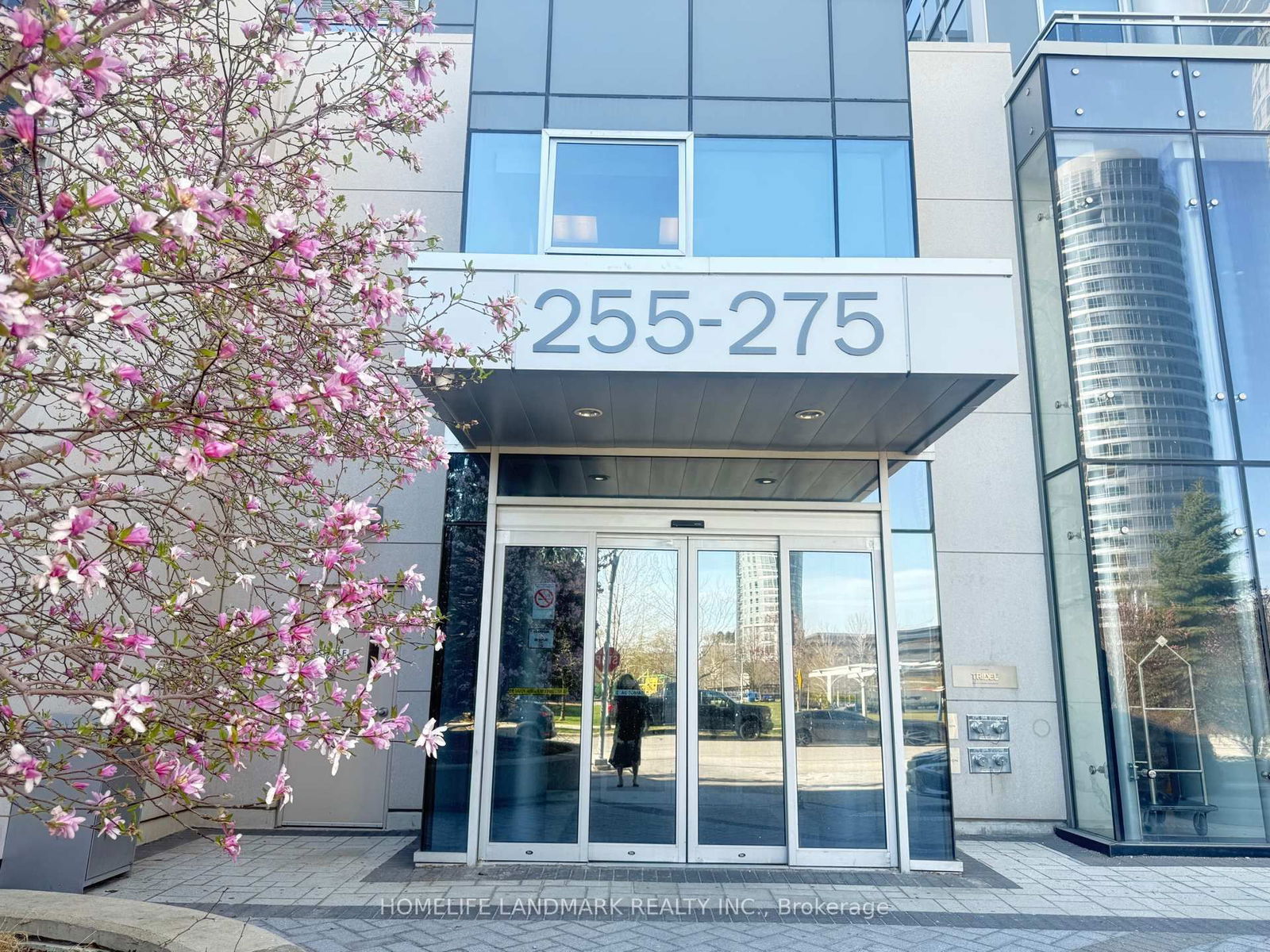 Condo for sale at 1803-255 Village Green Square, Toronto, Agincourt South-Malvern West, M1S 0L7 - MLS: E12117448