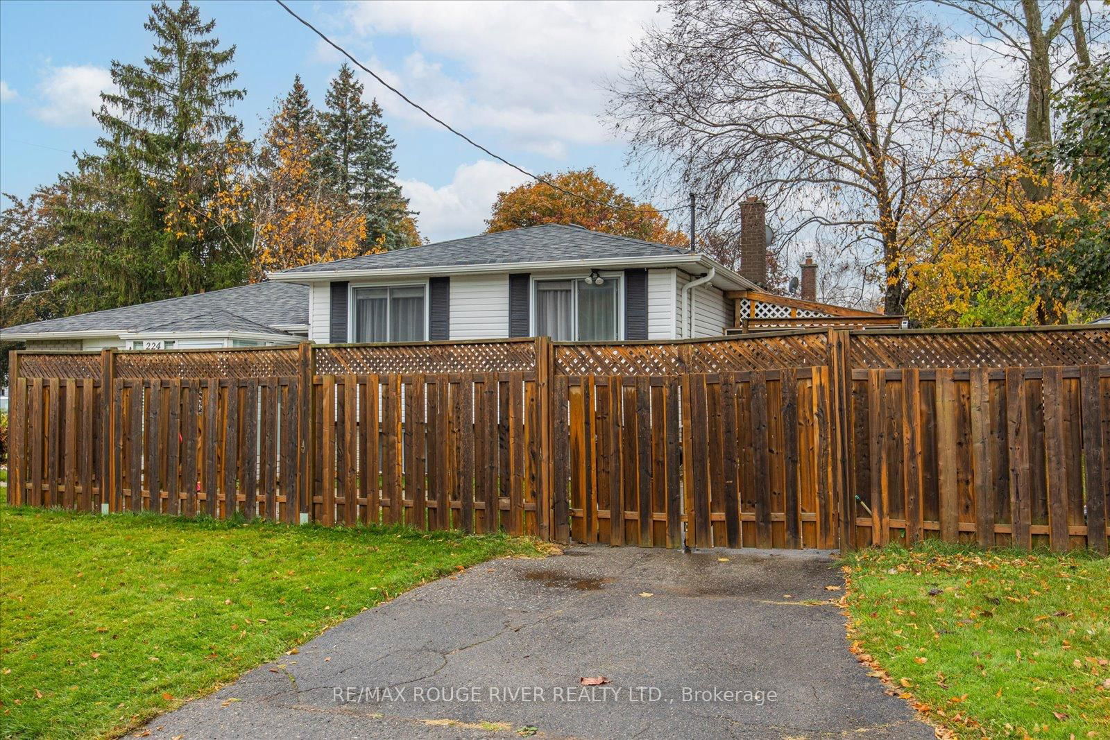 Detached House for sale at 224 Arden Drive, Oshawa, Eastdale, L1G 1X5 - MLS: E12117691