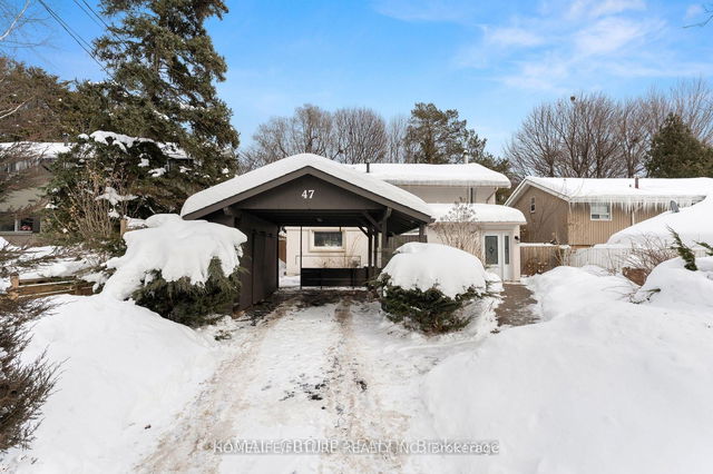 Bsmt - 47 Oakley Boulevard