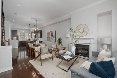5 Tompkins Mews, Toronto - The Beaches image-0-2