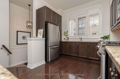 5 Tompkins Mews, Toronto - The Beaches image-0-4