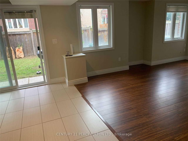 21 Watersplace Avenue