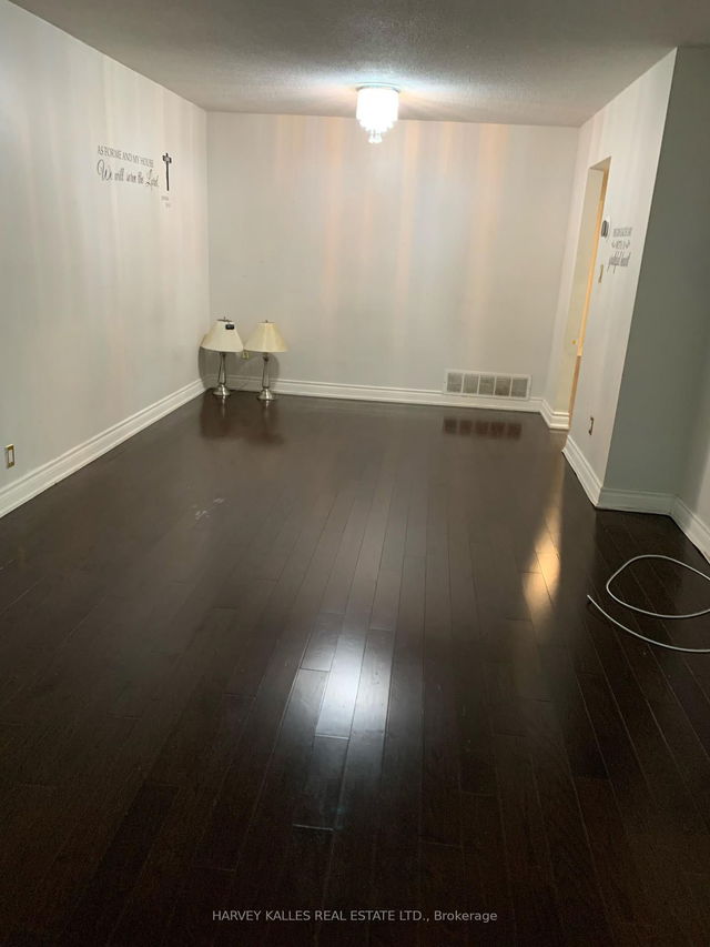 15 Pilot Street