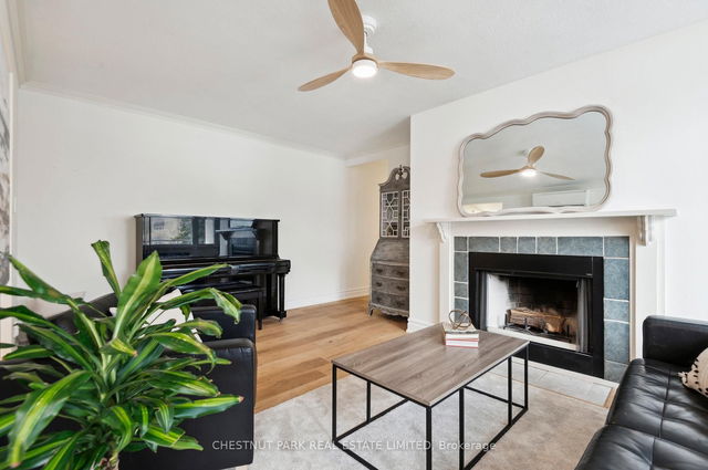 8 - 21 Benlamond Avenue
