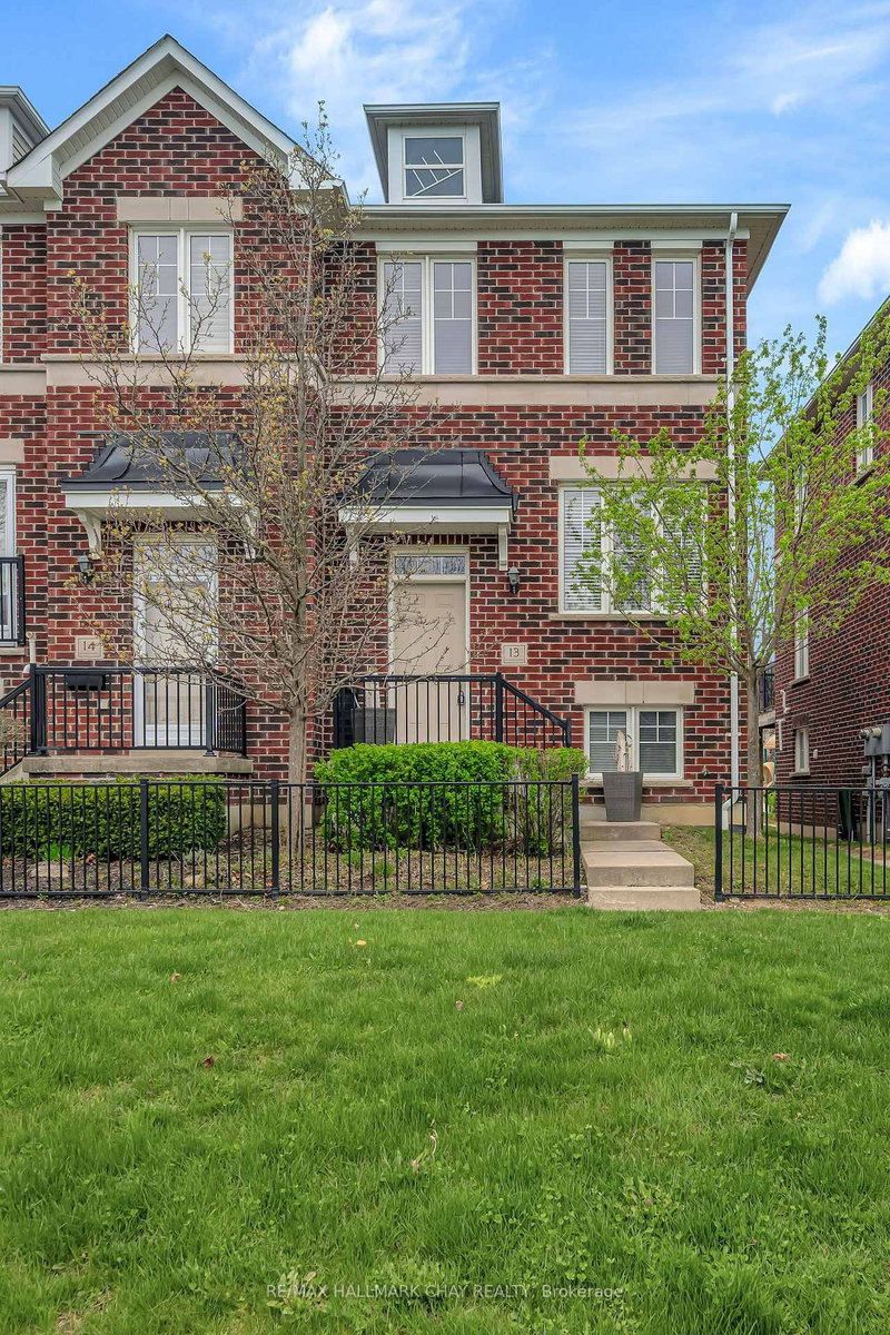 13 - 571 Longworth Ave, Clarington, L1C 0H3 | Image 2