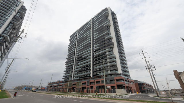 811 - 2545 Simcoe Street