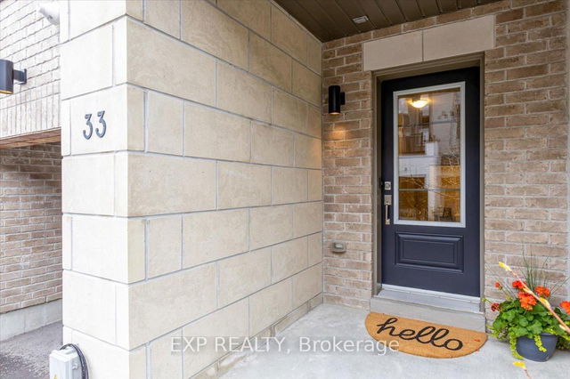 33 Pallock Hill Way