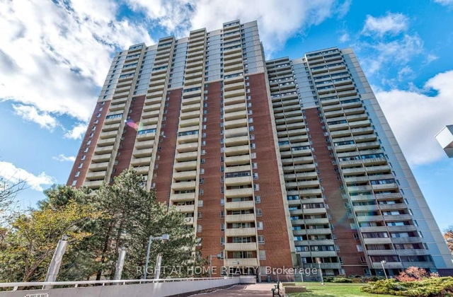 2502 - 1 Massey Square