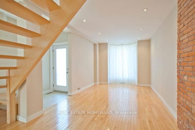 Entire Home - 71 Knox Avenue