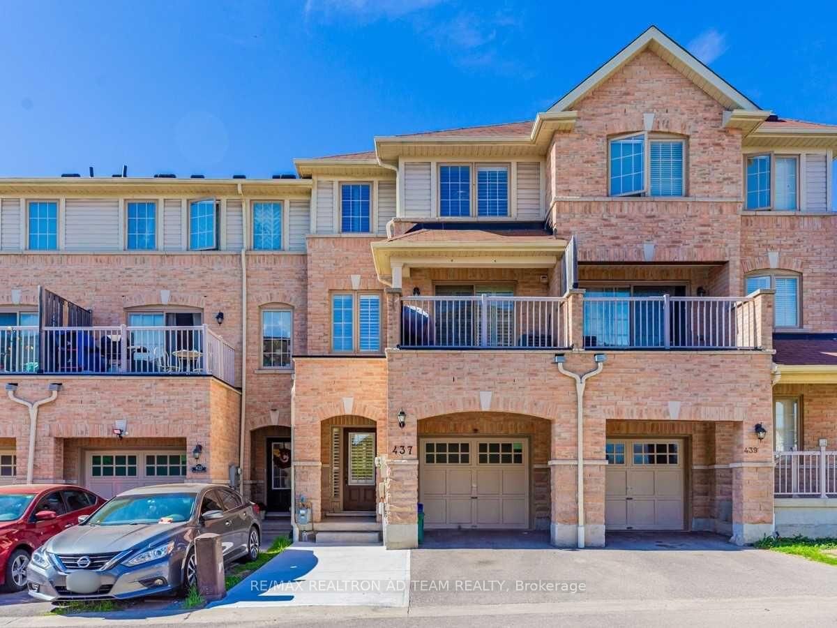 Townhouse for lease at 437 Rossland Road, Ajax, Northeast Ajax, L1Z 0M7 - MLS: E12119342