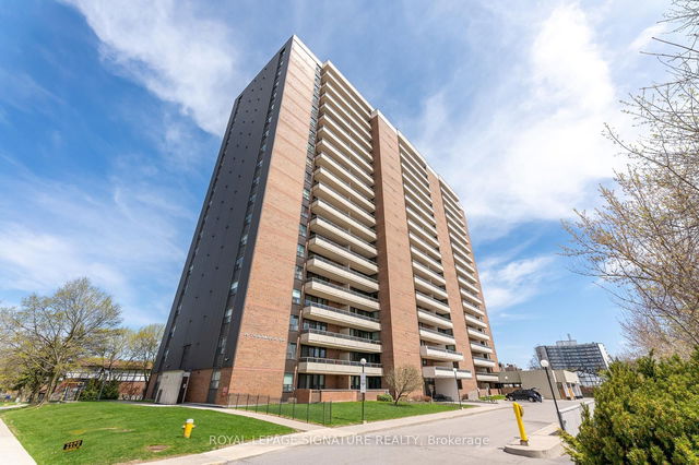 207 - 15 Torrance Road