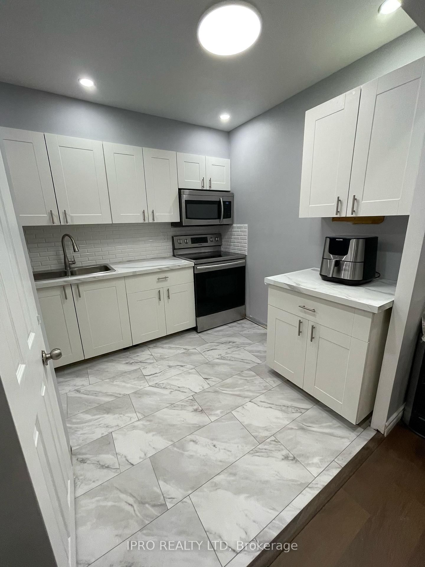 Townhouse for sale at 1034-100 Mornelle Court, Toronto, Morningside, M1E 4X2 - MLS: E12119522