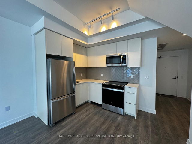 183 F - 1608 Charles Street