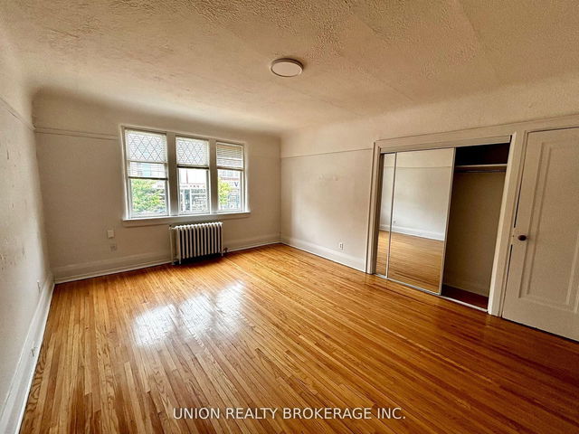 35 - 84 Willow Avenue