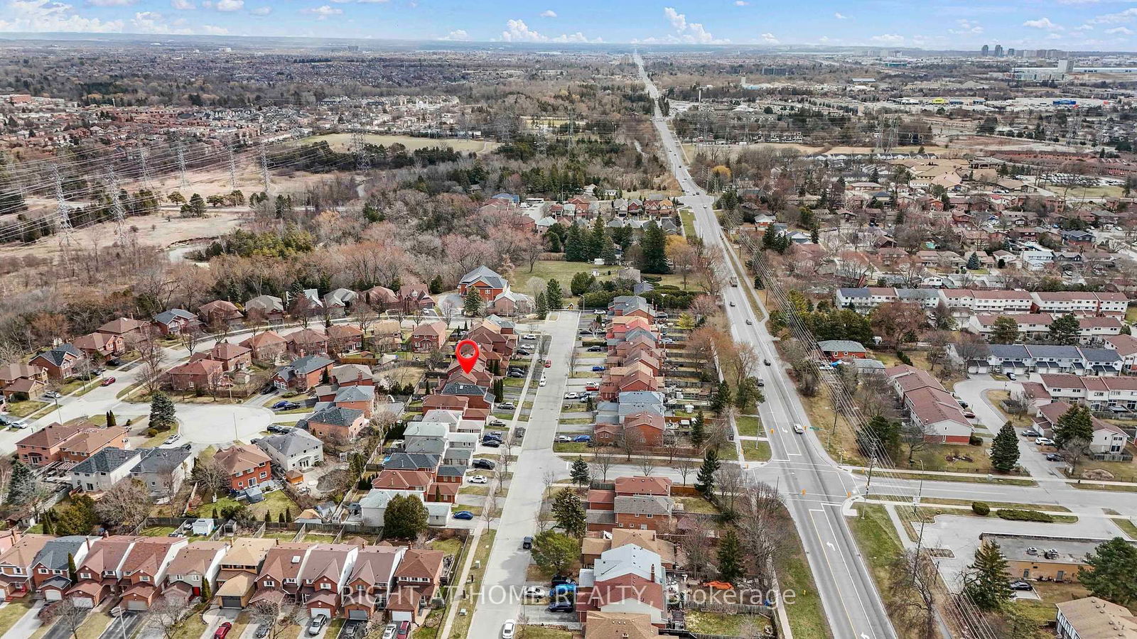 Detached House for sale at 2528 Parkdale Street, Pickering, Liverpool, L1X 2P4 - MLS: E12120007