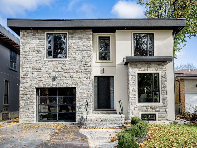 19 DONALDA Crescent