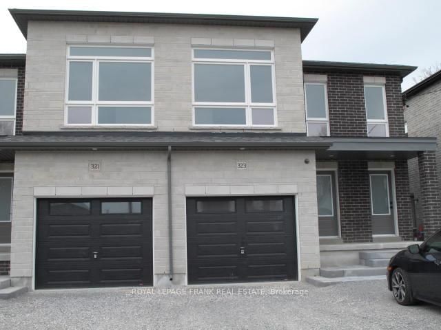 Semi-Detached House for lease at 1-323 Anderson Avenue, Oshawa, McLaughlin, L1J 2N8 - MLS: E12120429